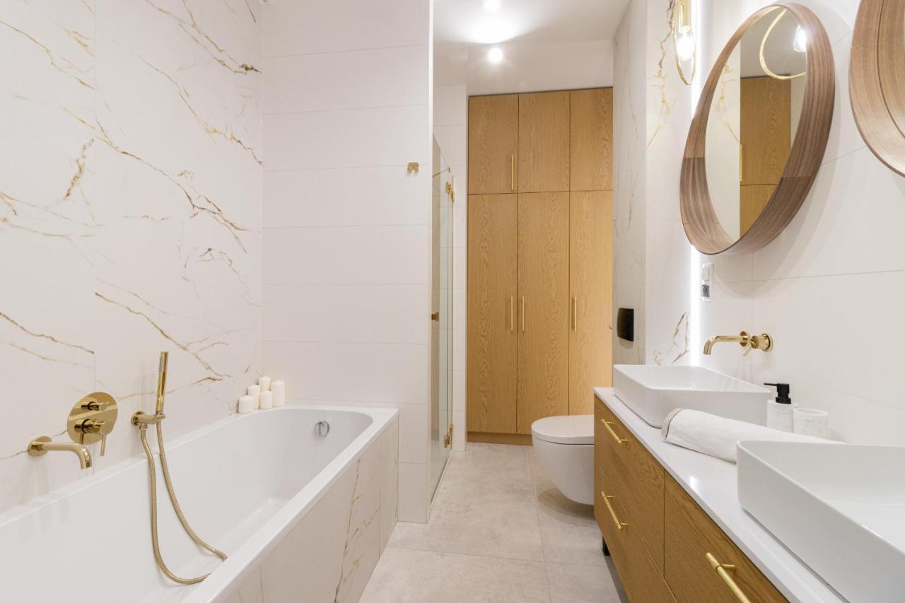 Kobiela Luxury Aparthotel Ktw City Center Катовіце Екстер'єр фото